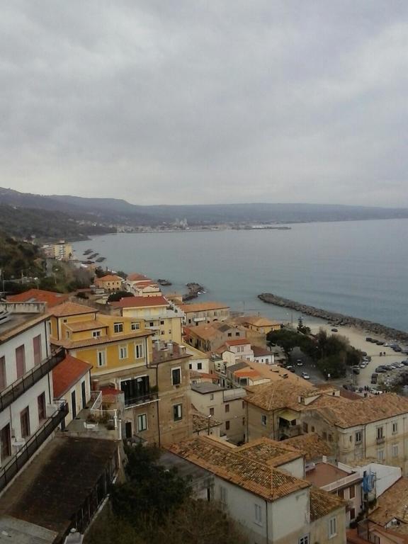 Apartment Difesa Pizzo Eksteriør bilde